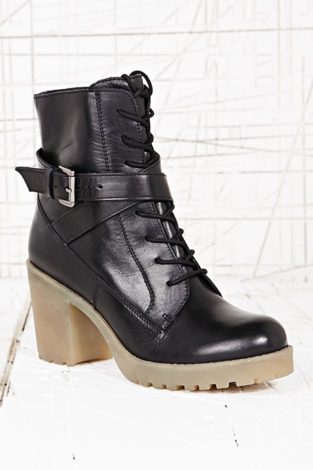 tori lace up boots