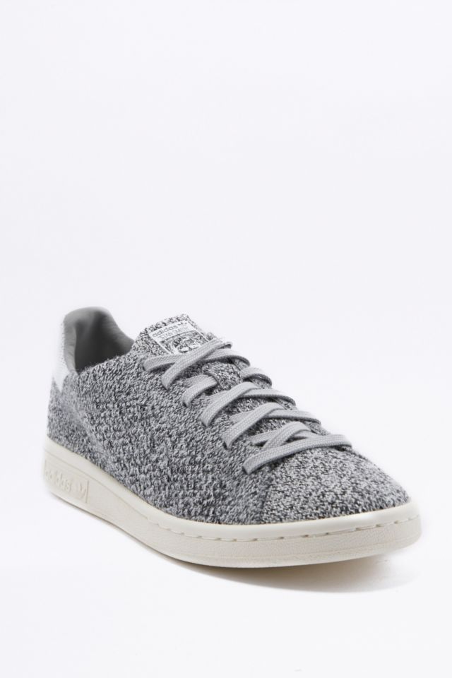 Stan smith cheap adidas primeknit grey