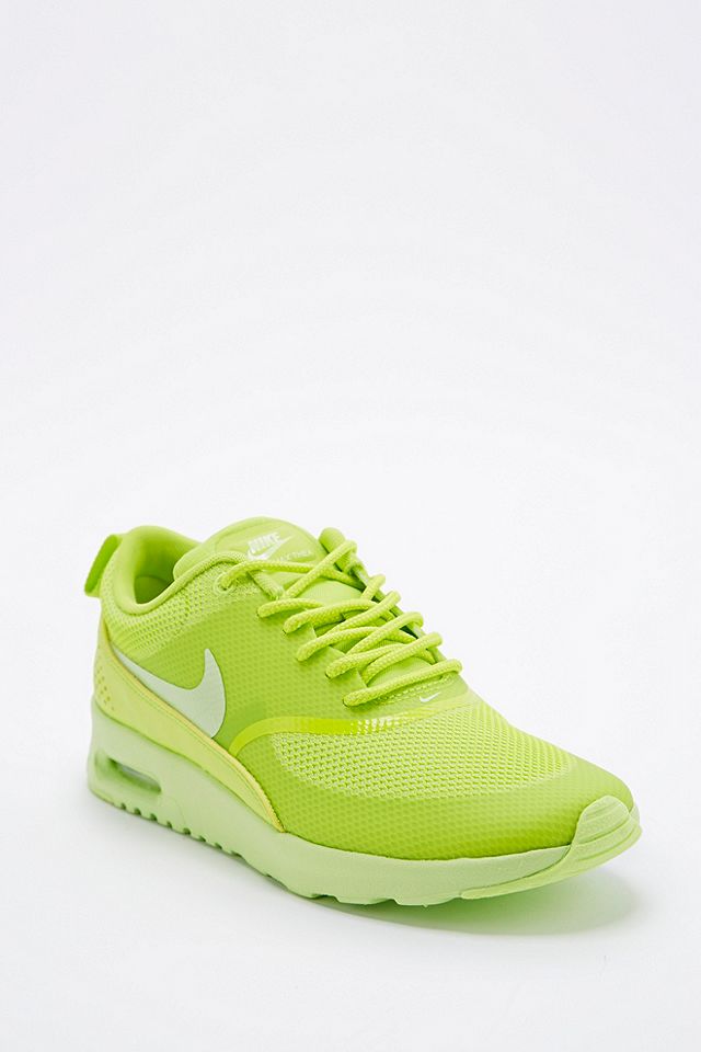 Кроссовки nike green. Nike Air Max Lime Green. Кроссовки найк Эйр зеленые. Nike Air Max 2090 салатовые. Кроссовки мужские найк айр зеленые.