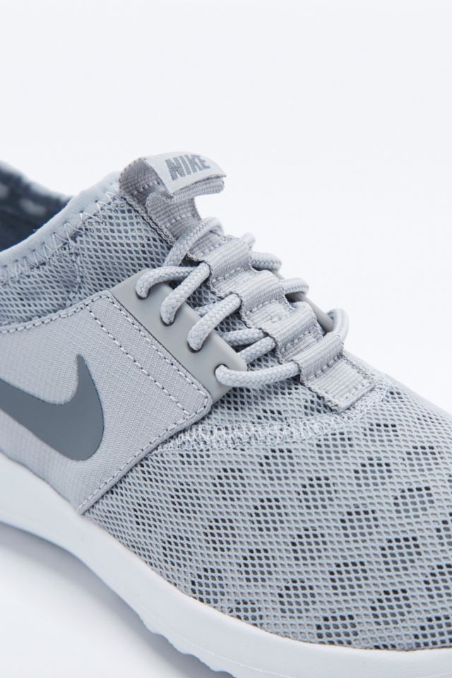 Nike juvenate 2025 tp grey trainers