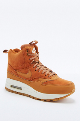 nike trainer boot