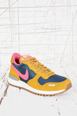 Competidores Que Menos Nike Air Vortex Trainers in Gold & Pink | Urban Outfitters UK