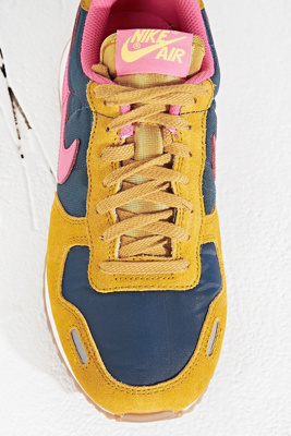 Nike air vortex gold pink online