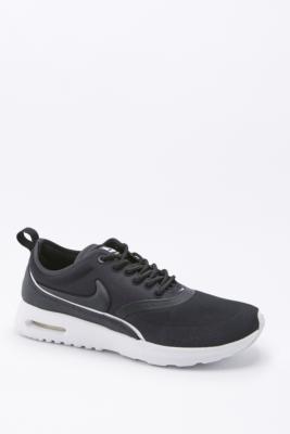 Black and white nike store air max thea