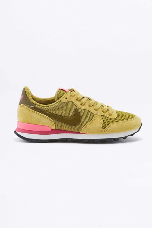 Nike internationalist women outlet mustard