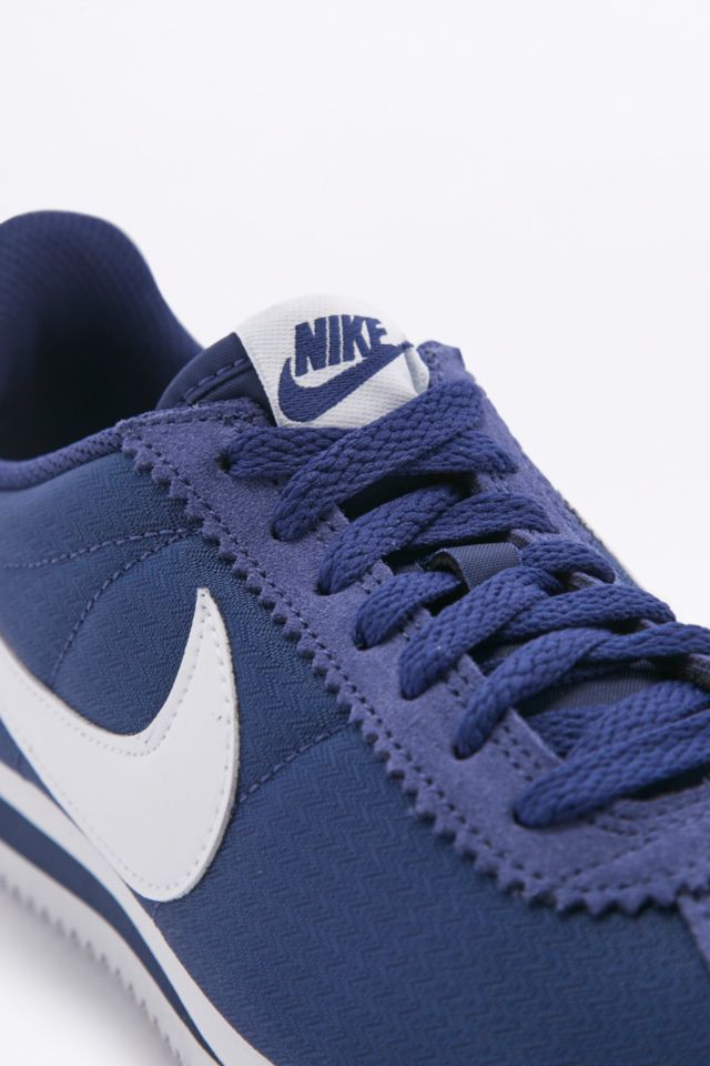 Nike Baskets Classic Cortez bleu marine et blanches Urban