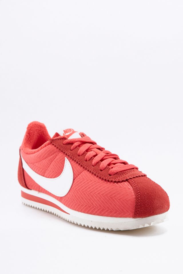 Nike Classic Cortez Coral Trainers