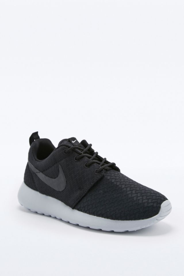 Nike Roshe Run Black and Trainers Outfitters UK