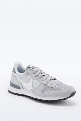 nike grey internationalist trainers