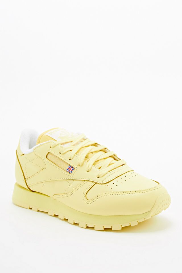 reebok mens yellow shoes
