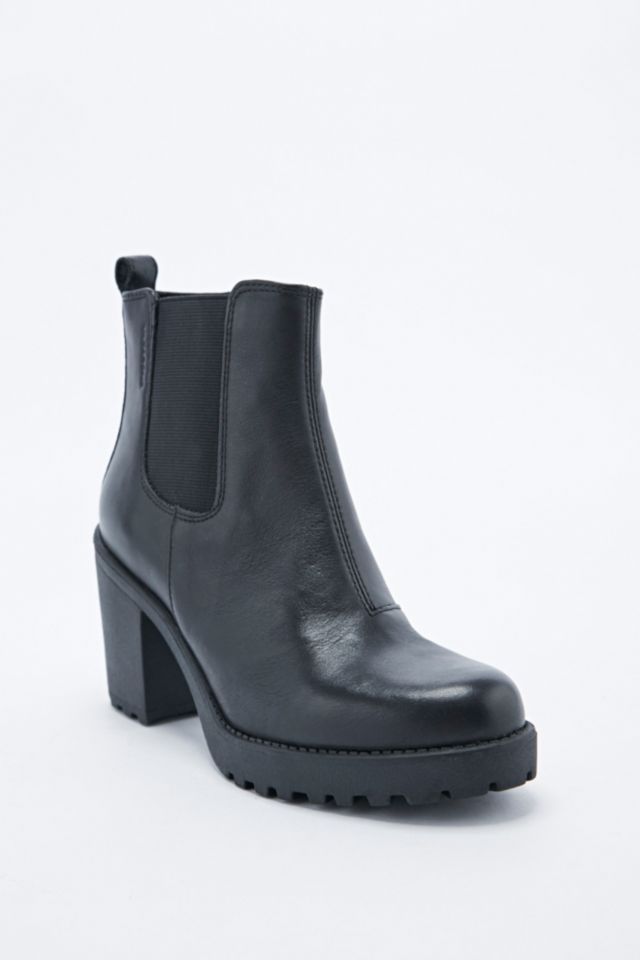 Vagabond Grace Leather Chelsea Boots in Black | Urban Outfitters UK