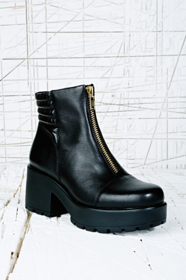 Vagabond Zip Boots in Black | Outfitters UK