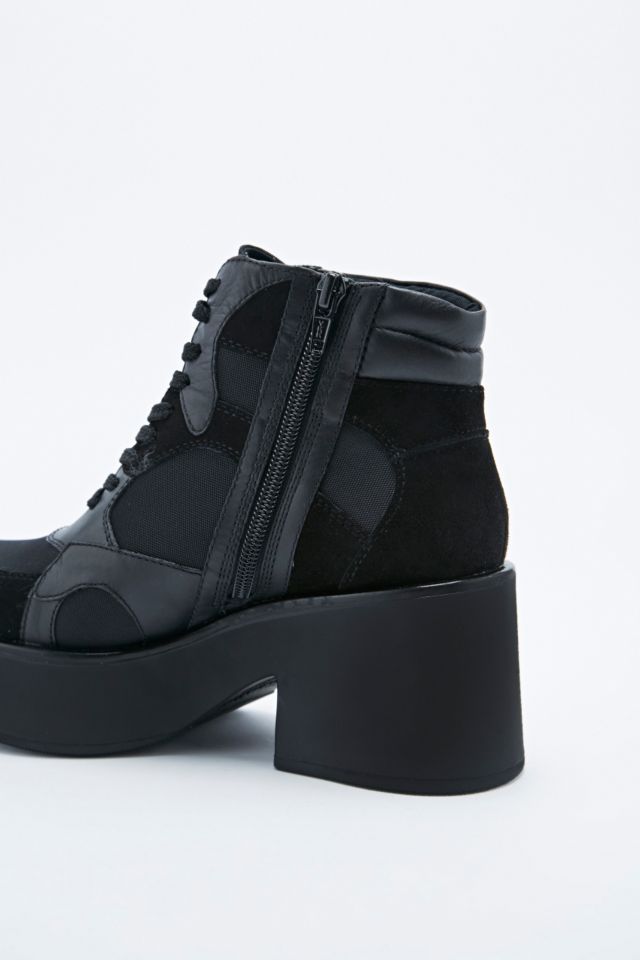 Missend Onschuldig bom Vagabond Emma Sporty Lace-Up Boots in Black | Urban Outfitters UK
