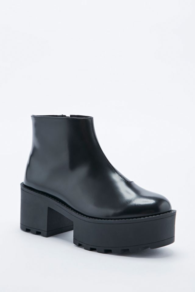 regnskyl Allieret Som svar på Cheap Monday Tractor Boots in Black | Urban Outfitters UK