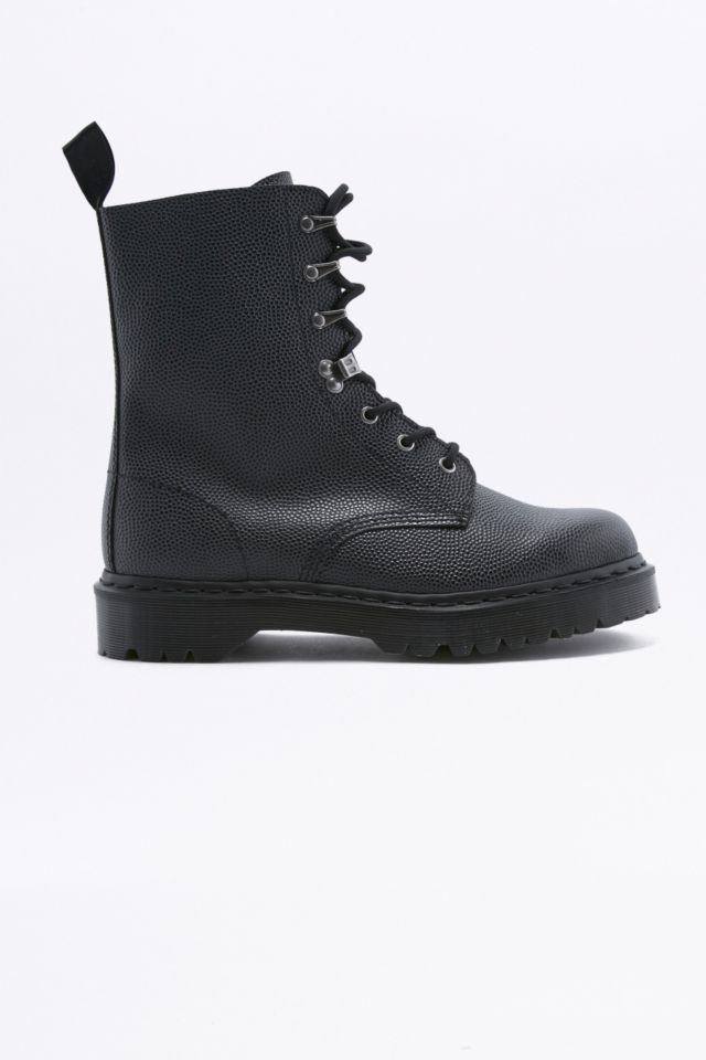 Dr martens pebble boots online