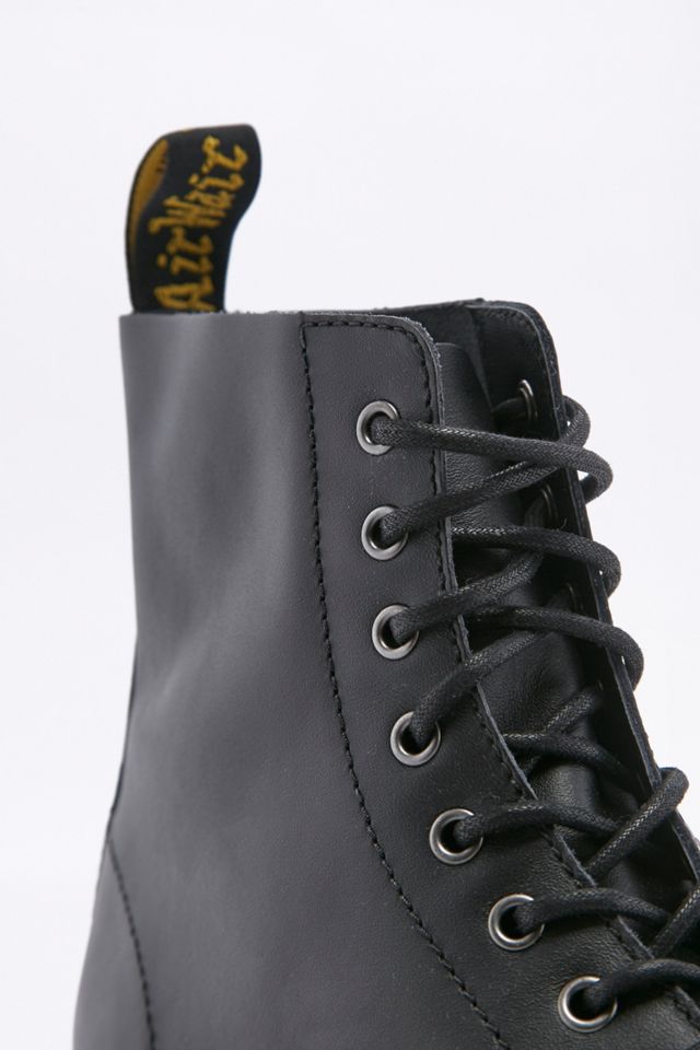 Dr. Martens Whiton 8-Eyelet Botas Negras Softy #1