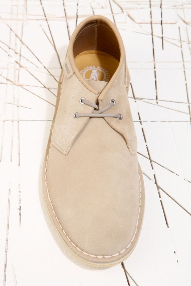Clarks Originals Jink Suede Shoes | Urban Outfitters UK