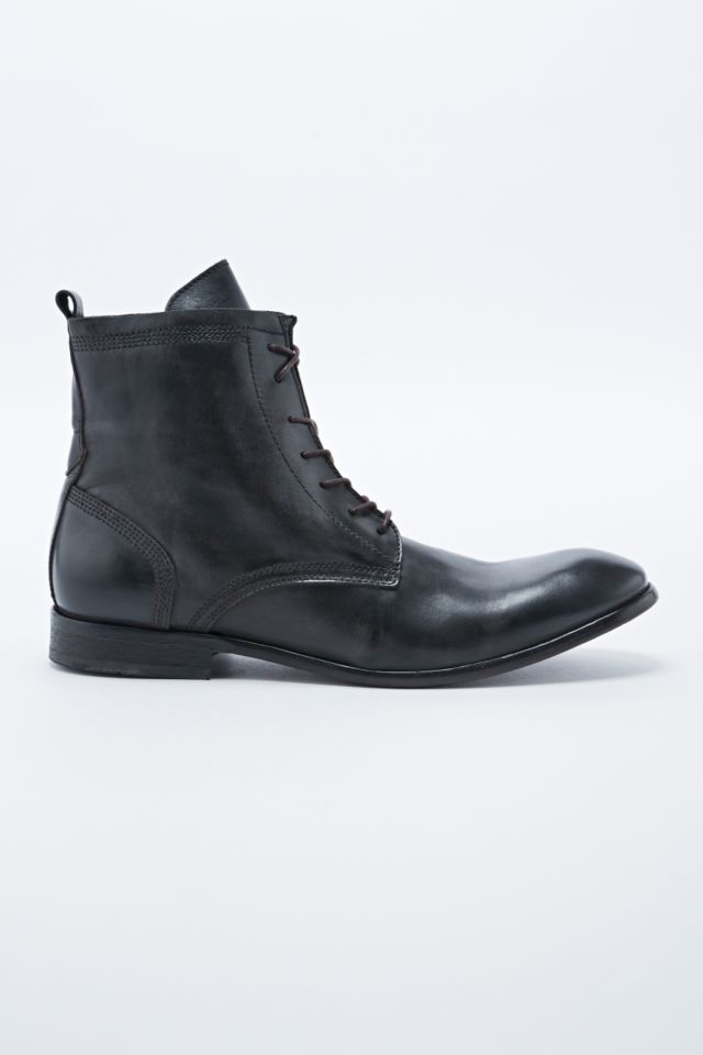 H by Hudson Swathmore Boots in Black | Urban Outfitters UK