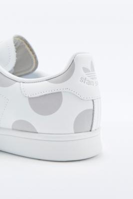 stan smith gepunktet