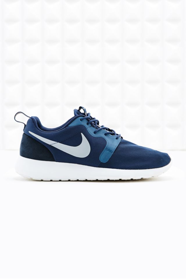 Nike Run Trainers Navy | Urban Outfitters UK