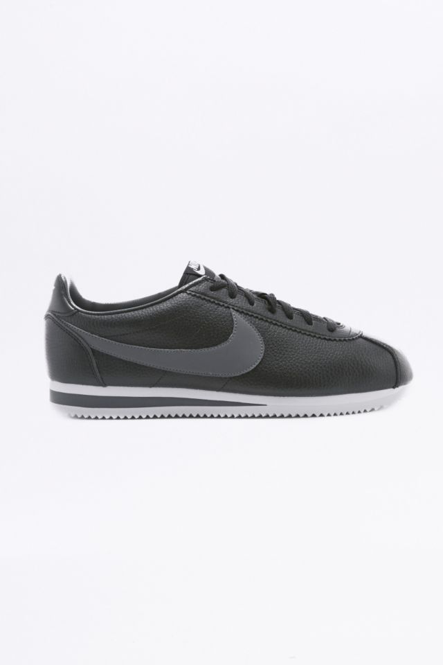 Nike cortez 2025 urban outfitters