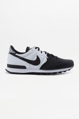 nike internationalist premium se