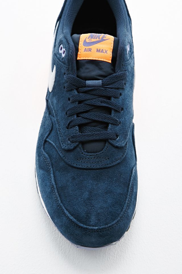 nike navy suede