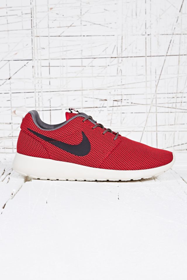 Nike Roshe Trainers Red | Outfitters UK