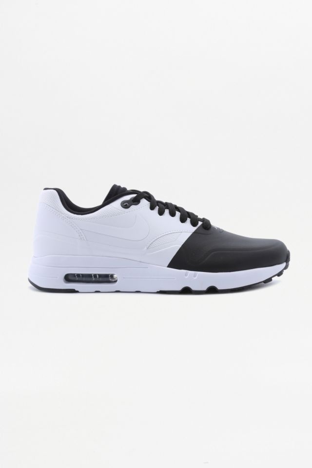 Urban outfitters nike max cheap thea