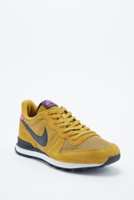 nike internationalist muted bronze