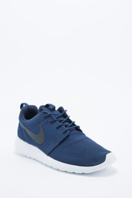 nike roshe run in pelle