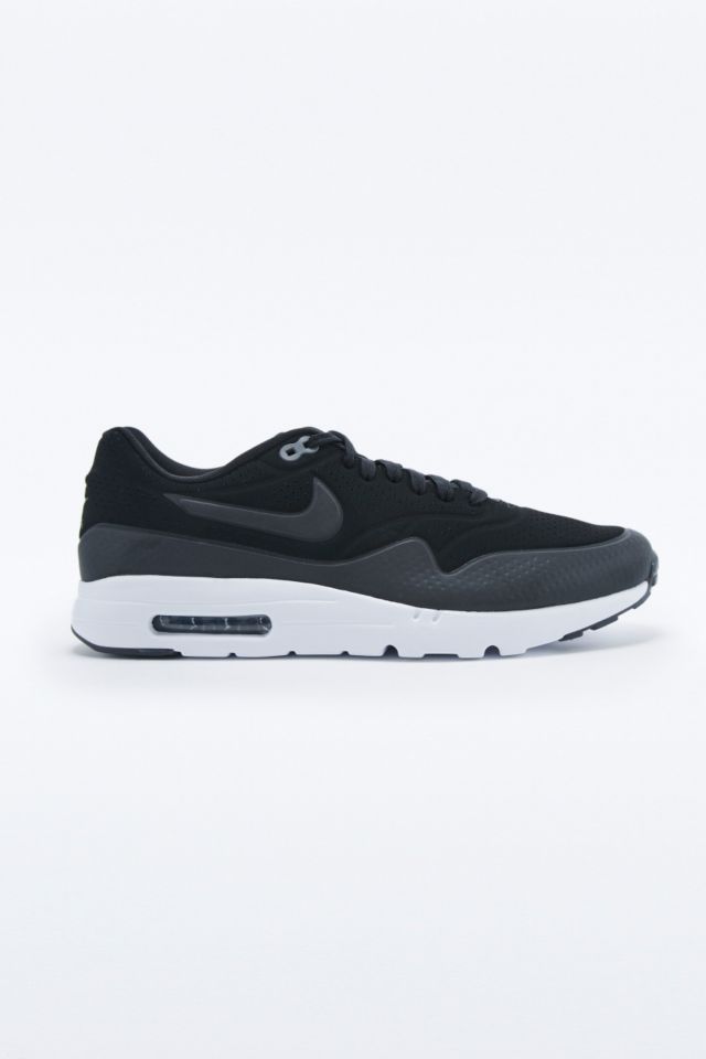 roestvrij Boer Pest Nike Air Max 1 Ultra Moire Trainer in Black | Urban Outfitters UK