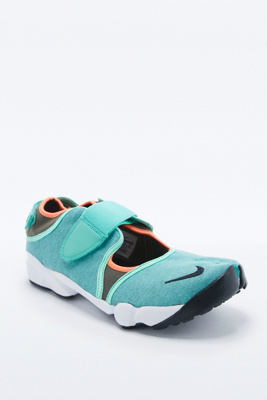 mens nike rifts size 11