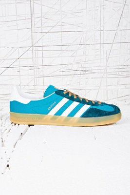 turquoise gazelles