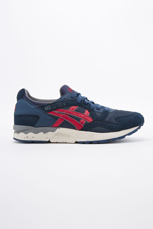 Maroon asics deals gel lyte