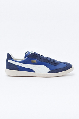 puma flat trainers