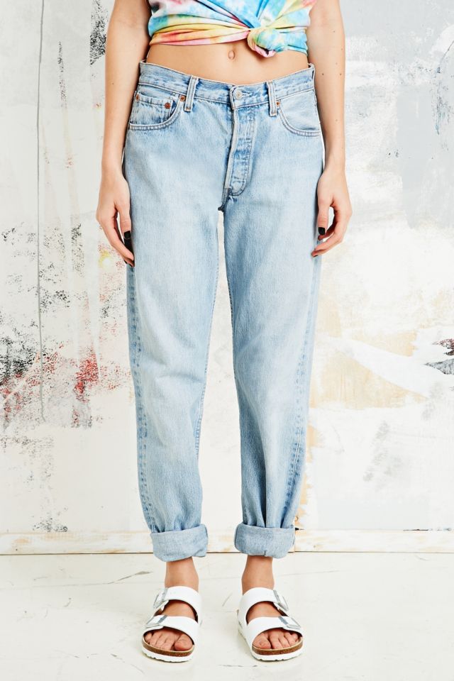 Vintage Renewal Levi's 501 Jeans in Light Wash Denim | Urban Outfitters UK