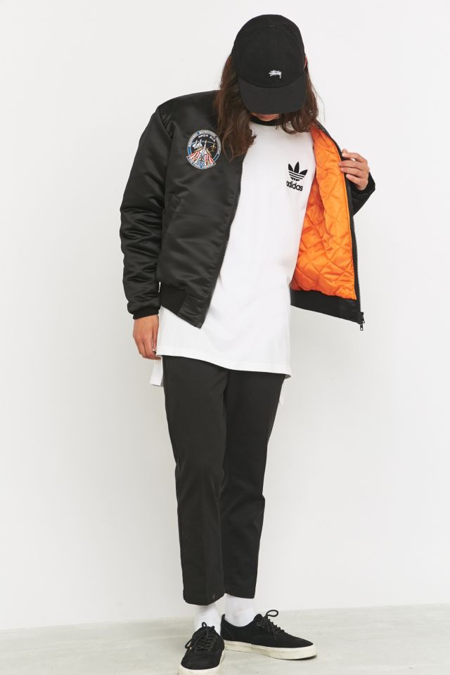 Urban Renewal Vintage Customised Black NASA Patch Bomber Jacket Urban Outfitters DE