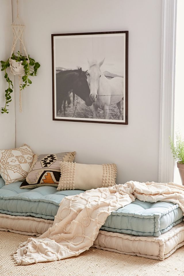 Urban outfitters daybed discount