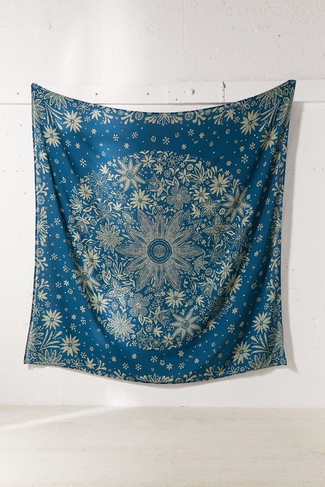 Ioana Daisy Medallion Tapestry #1