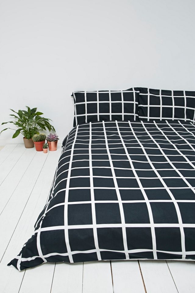Grid Black Duvet Set