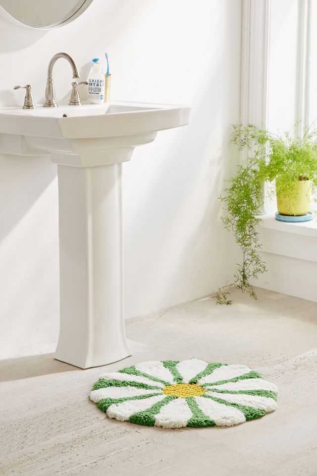 Daisy Bath Mat | Urban Outfitters UK