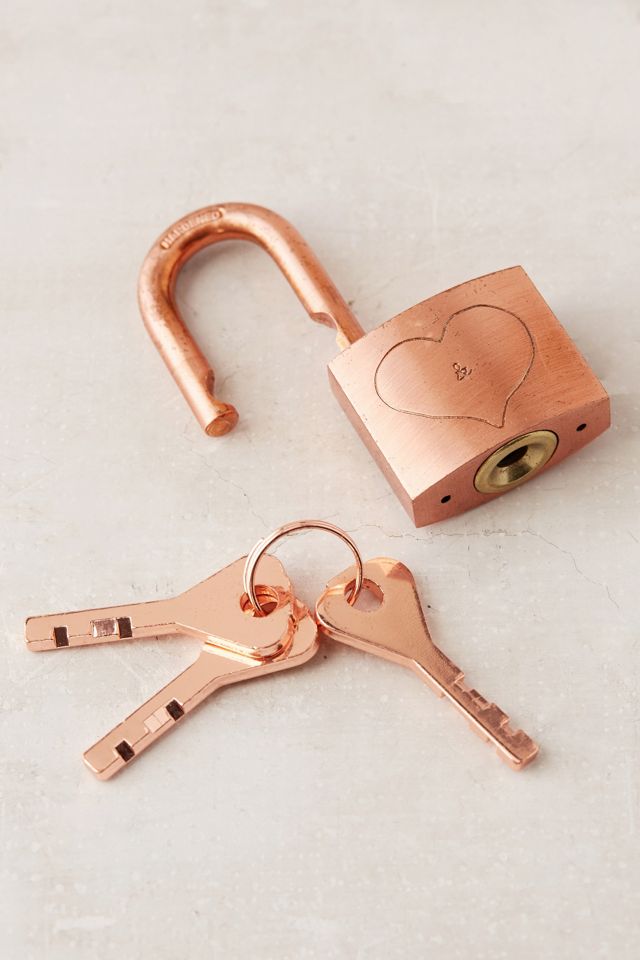 Lover's Lock and Keys | Urban Outfitters UK