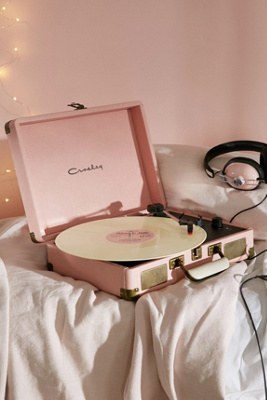 Crosley Cruiser Pink UK Plug Record Player | Urban Outfitters UK