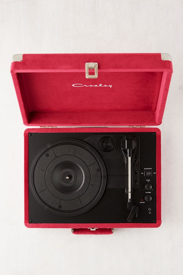 Crosley X UO Maroon Velvet Cruiser Reproductor de discos Bluetooth #8