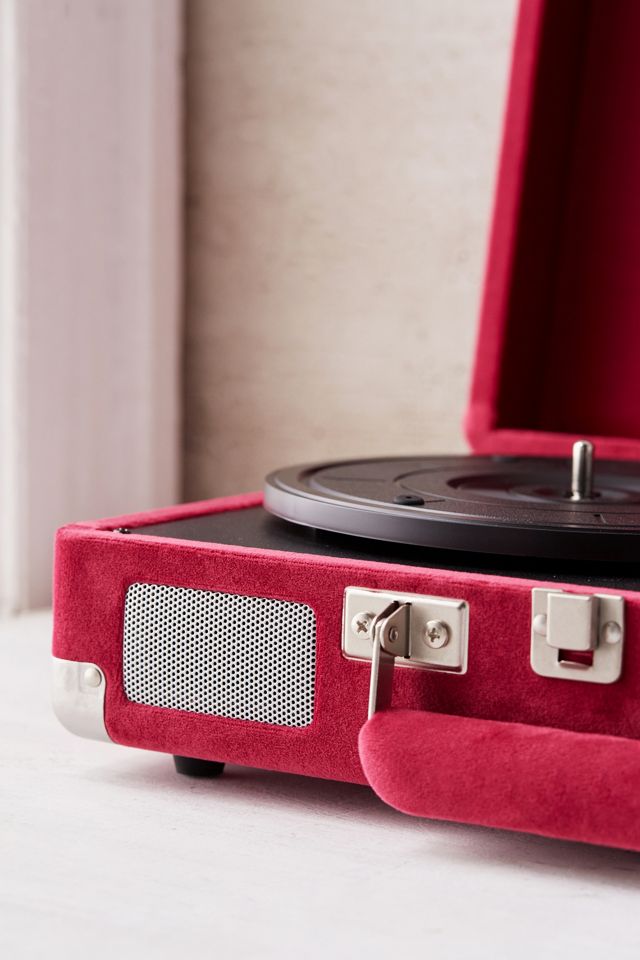 Crosley X UO Maroon Velvet Cruiser Reproductor de discos Bluetooth #11