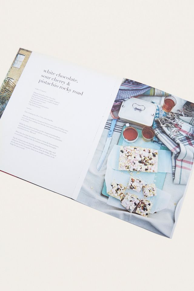 Round to Ours: Setting the Mood and Cooking the Food: Menus For Every Gathering By Laura Jackson and Alice Levine #3