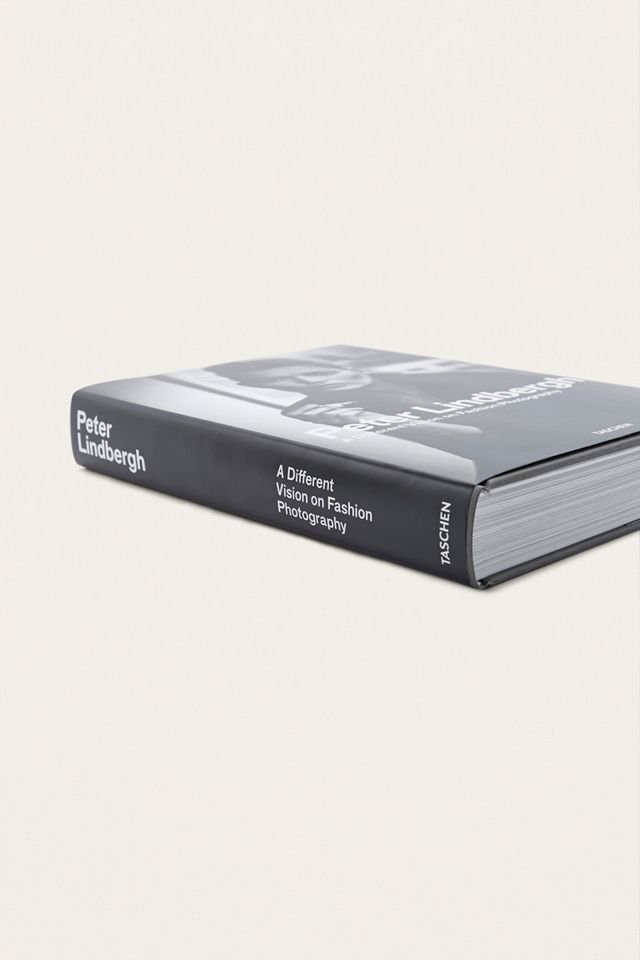 Peter Lindbergh: Immagini di donne di Martin Harrison #4