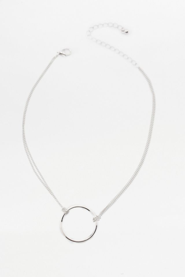Collier ras du cou chaîne et disque sur le devant #1