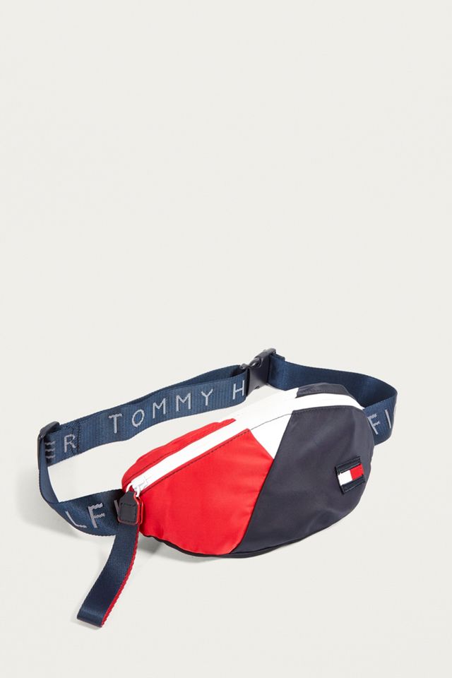 Tommy Hilfiger Retro Colour-Blocked Logo Bum Bag #1